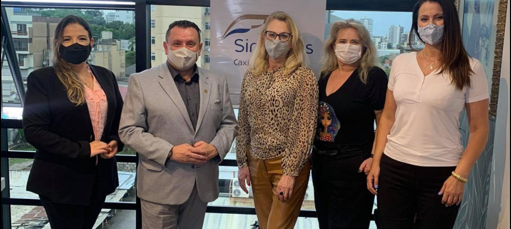 Secretário de Turismo visita o Sindilojas Caxias 