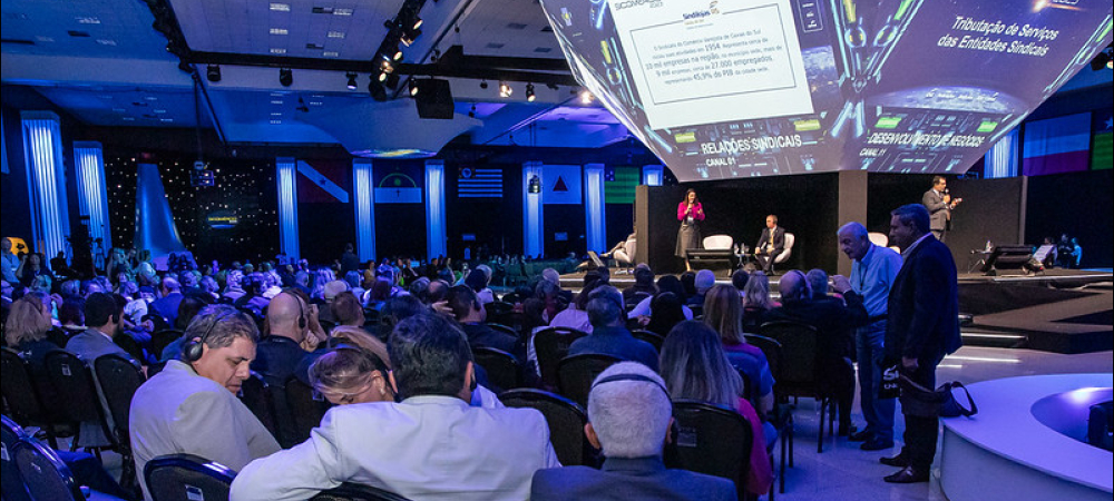 Sindilojas Caxias apresenta boas práticas no Sicomércio 2025, em Brasília (DF)