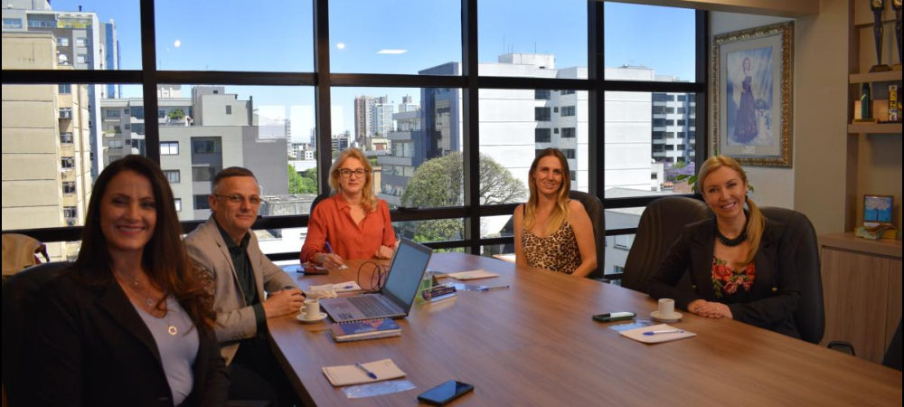 Sindilojas Caxias recebe o presidente do Sindilojas Regional Bento 