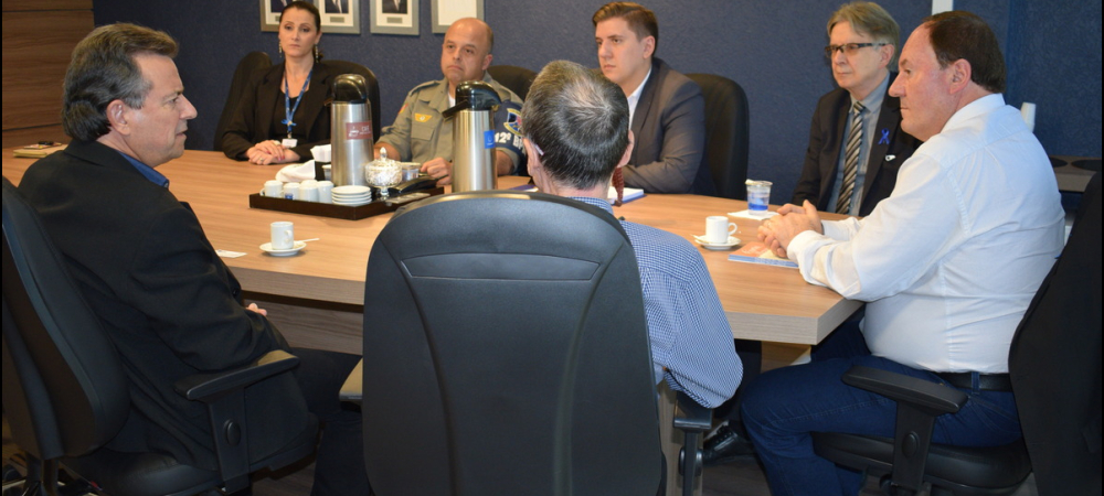 Sindilojas Caxias sediou reunião sobre Operação Papai Noel