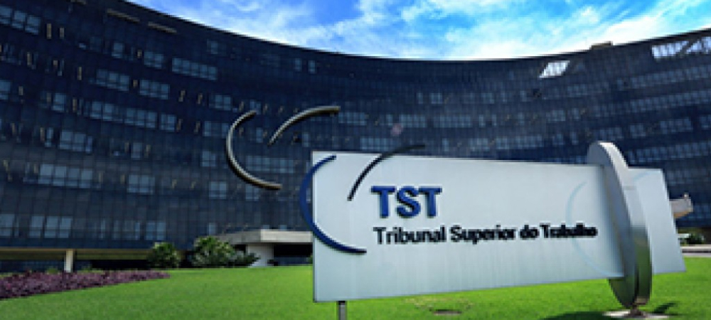 PAGAMENTO EM DOBRO POR ATRASO NO PAGAMENTO DAS FÉRIAS: STF INVALIDA SÚMULA DO TST